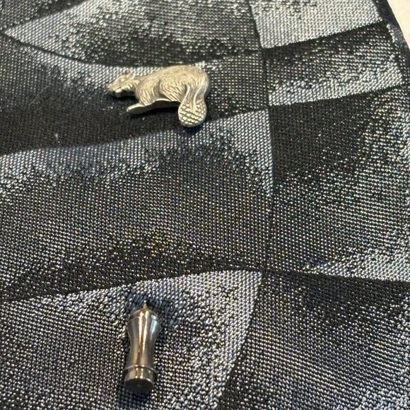 Charming Beaver Silver Tone Hat/Scarf Lapel Hijab Pin Brooch - Picture 12 of 12